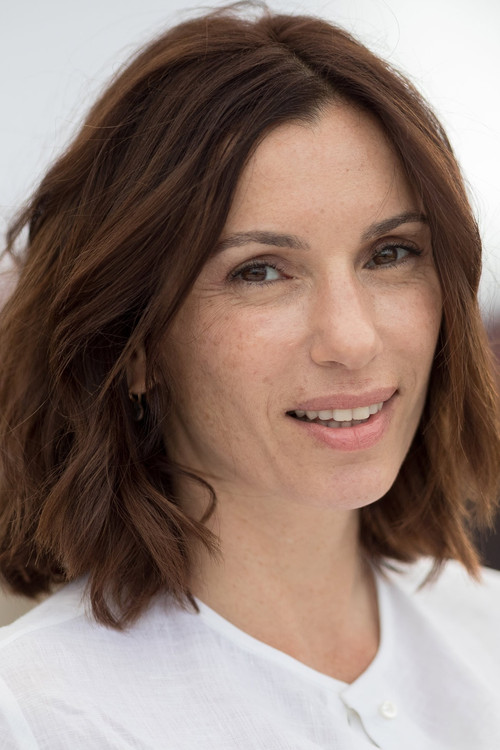 Aure Atika - Acting Profile Photo