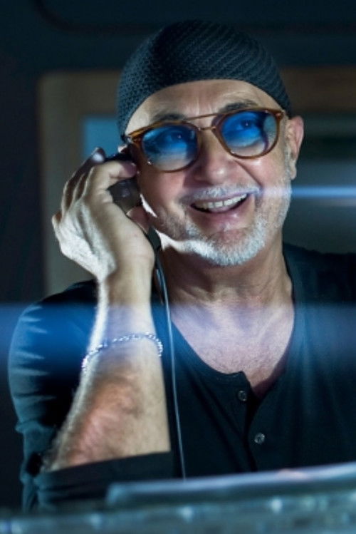 Enzo Avolio - Acting Profile Photo