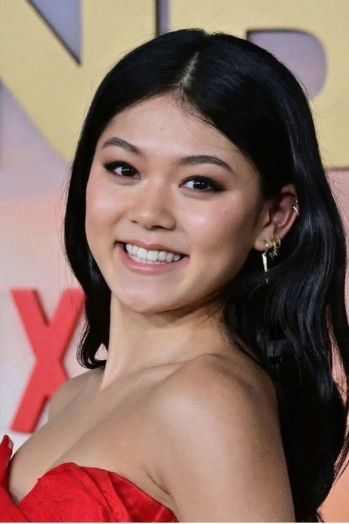 Momona Tamada - Acting Profile Photo