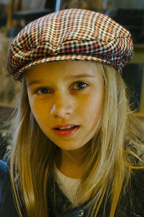 Lina Hüesker - Acting Profile Photo