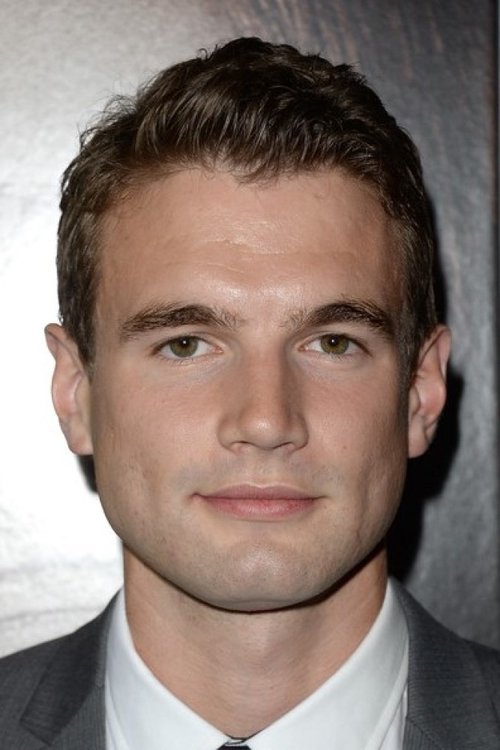 Alex Russell - Acting Profile Photo