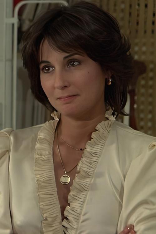 Elisabeth Margoni - Acting Profile Photo