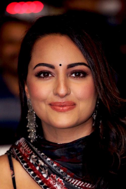 Sonakshi Sinha - Acting Profile Photo