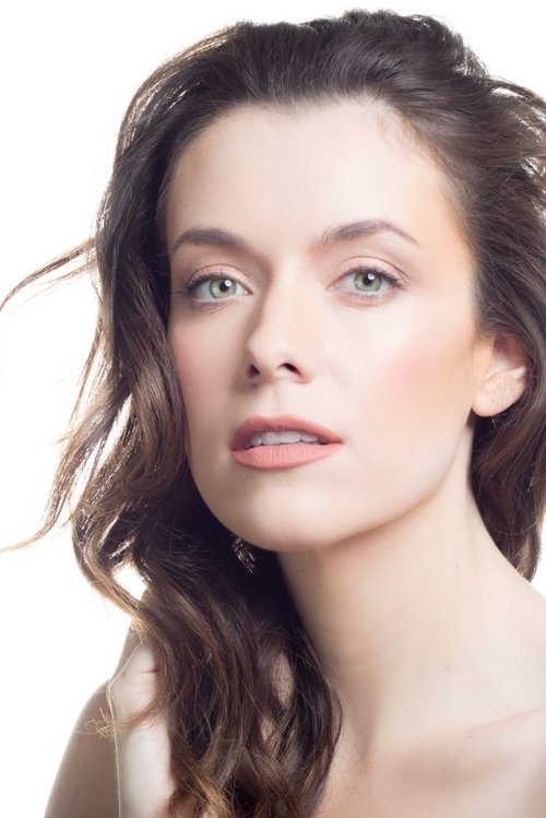 Ashlynn Yennie - Acting Profile Photo