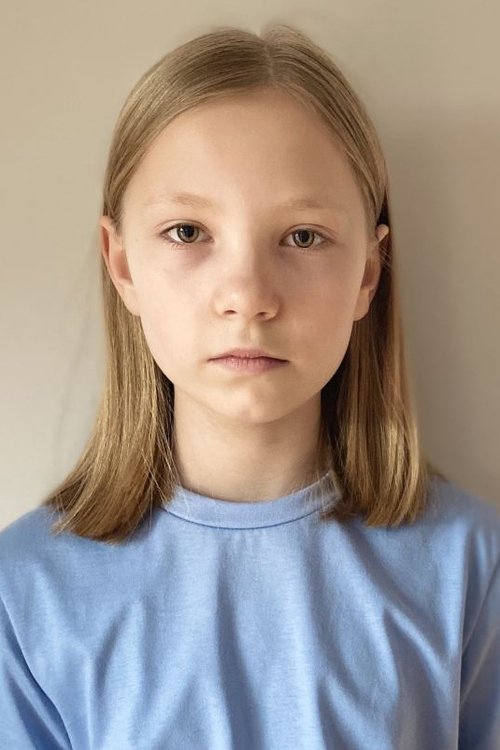 Nele Ahrensmeier - Acting Profile Photo