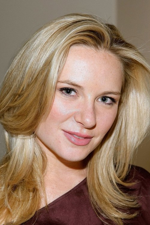 Lee-Anne Summers - Acting Profile Photo