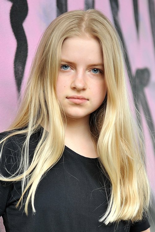 Emilia Pieske - Acting Profile Photo