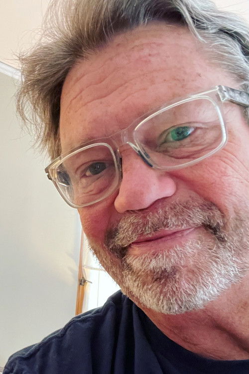 David Veloz - Writing Profile Photo