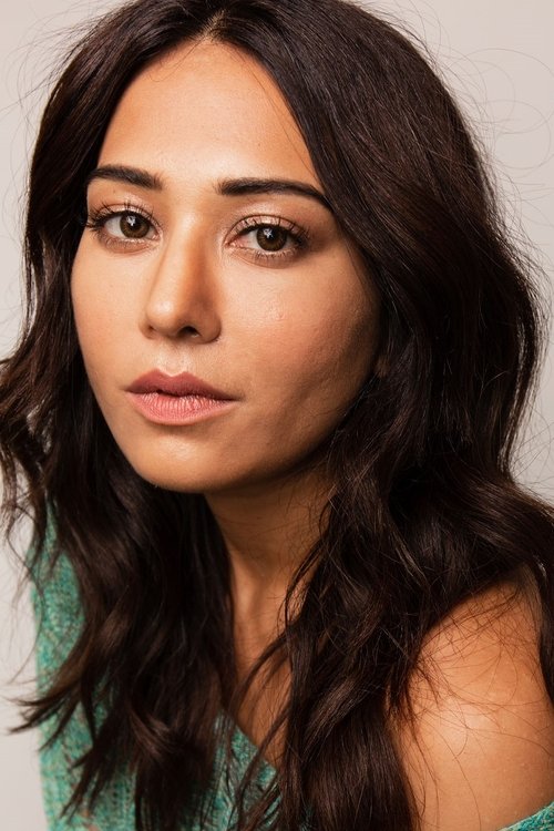 Freya Adams - Acting Profile Photo