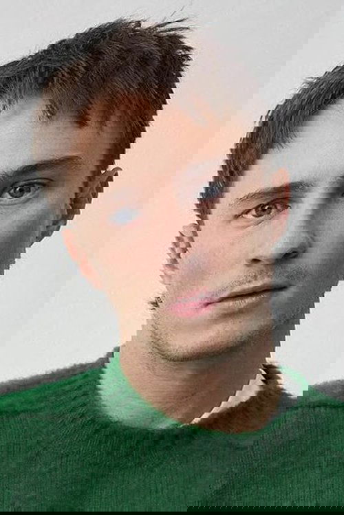 Drew Starkey - Acting Profile Photo