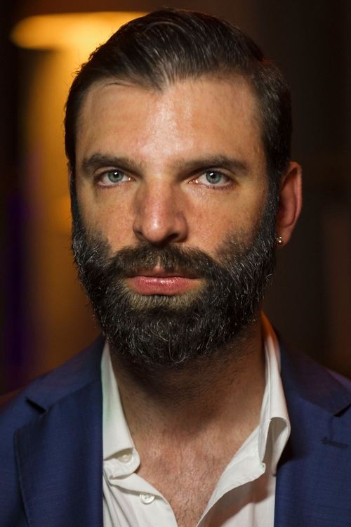 Kim Ciobanu - Acting Profile Photo