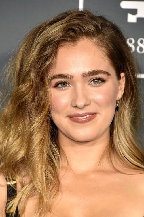 Haley Lu Richardson - Acting Profile Photo