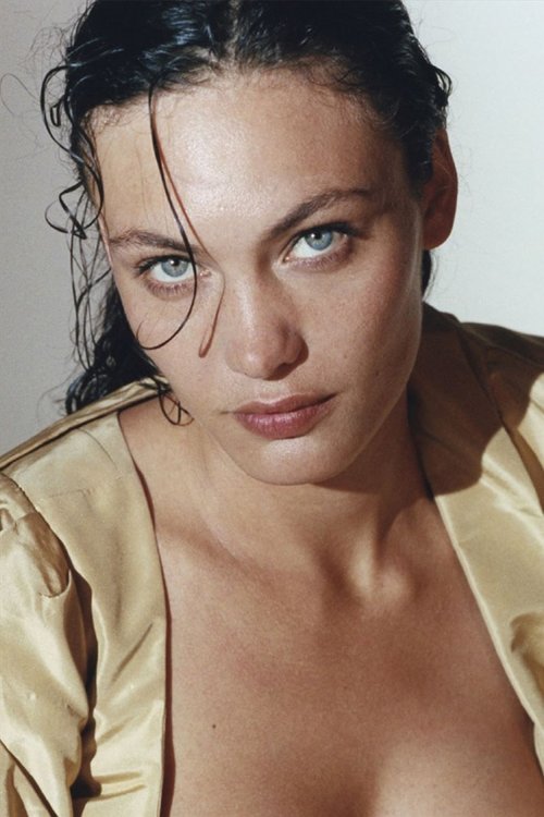 Aomi Muyock - Acting Profile Photo