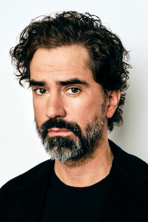 Hamish Linklater - Acting Profile Photo