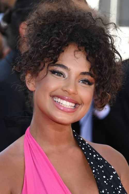 Paola Locatelli - Acting Profile Photo