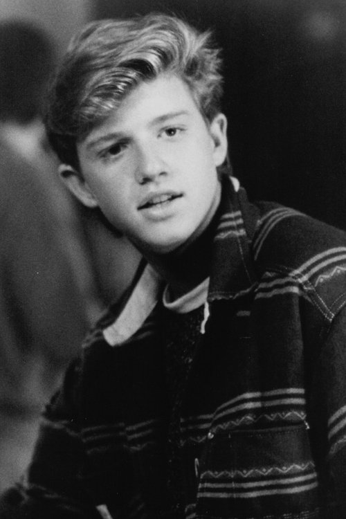 Chris Young - Acting Profile Photo