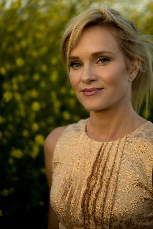 Nicholle Tom - Acting Profile Photo