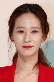 Lee Yeong-jin as Shi-eun in Memento Mori