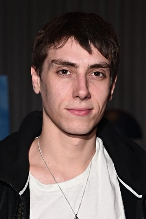 Alexander Arnold - Acting Profile Photo