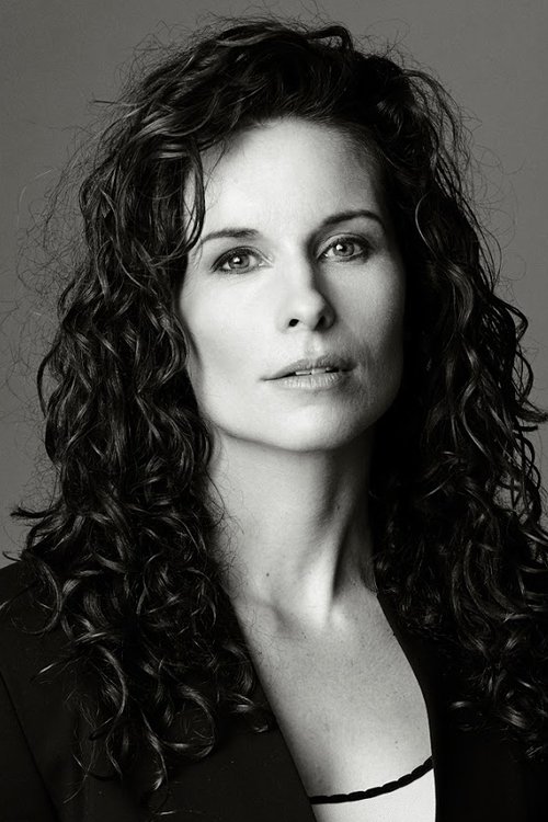 Holly Dignard - Acting Profile Photo