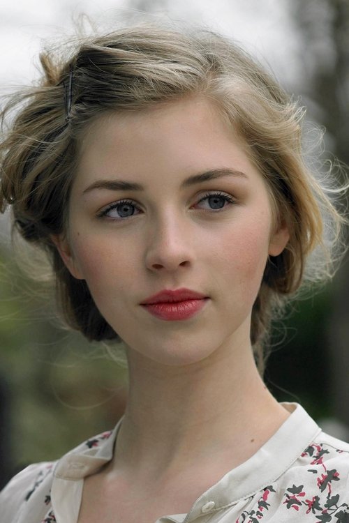Hermione Corfield - Acting Profile Photo