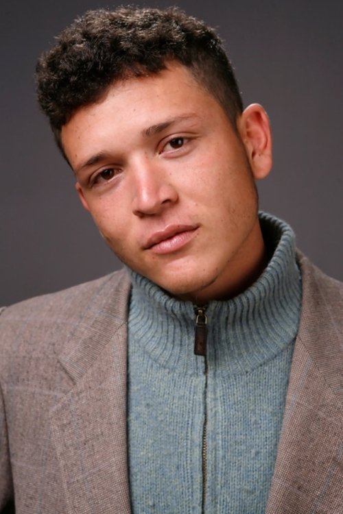 Edgar Flores - Acting Profile Photo