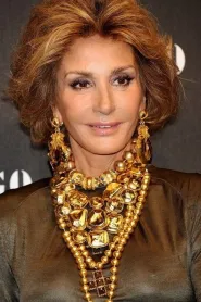 Nati Abascal as Yolanda in Bananas