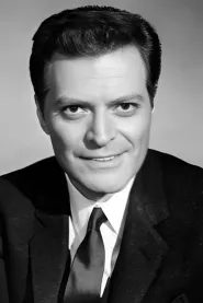 Sergio Fantoni as Captain Oriani in Von Ryan's Express