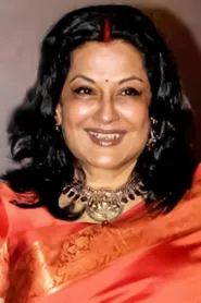 Moushumi Chatterjee as Chhobi Mashi in Piku