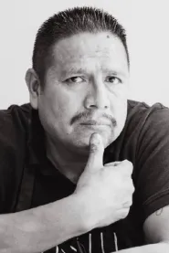 J. Carmen Galindez Barrera as Ricky / Security Guard in Bugonia