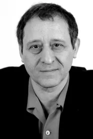 Joe Grifasi as Riley in Money Train