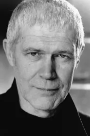 Alexander Morton as David Reynolds in Croupier