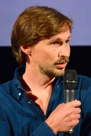 Gustaf Åkerblom - Regizor in The Anderssons Rock the Mountains