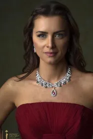 Nour as سارة محمد المهدي in Tarek's Situation