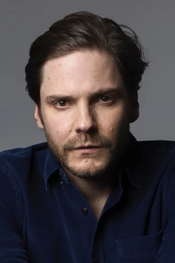 Daniel Brühl - Acting Profile Photo