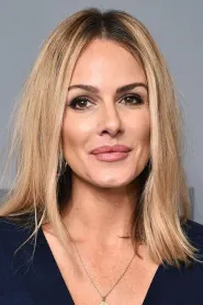 Monet Mazur as Fiona in Monster-in-Law