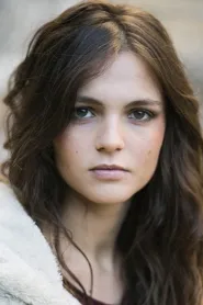 Giulia Anchisi as Bianca in Sun, Heart, Love