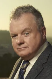 Jack McGee as George Ward in The Fighter