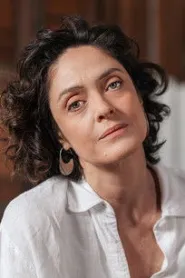 Bianca Byington as Inês in Cheating in Chains
