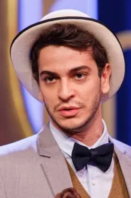 Victor Lamoglia as Inácio in Eduardo and Monica