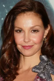 Ashley Judd as Kitty in The Locusts