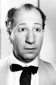 Hank Mann as Burglar in Modern Times