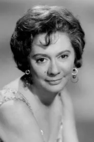 Kate Reid as Jonathan's Mother in The Sidelong Glances of a Pigeon Kicker