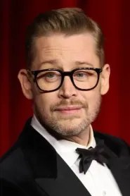 Macaulay Culkin as Kevin in Home Alone 2: Lost in New York