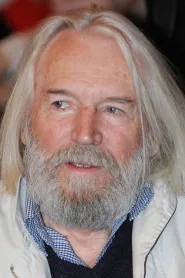 Stanislav Lyubshin as Slava Kostikov in I Am Twenty