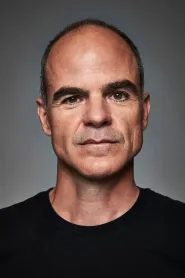 Michael Kelly as Charlie Traynor in The Adjustment Bureau