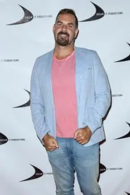 Julien Magnat - Regizor in Faces in the Crowd