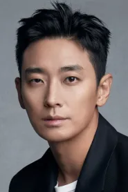Ju Ji-hoon as Im Sung-jae in The Treacherous