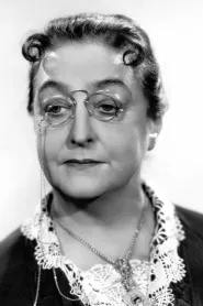 Helen Westley as Aunt Miranda Wilkins in Rebecca of Sunnybrook Farm