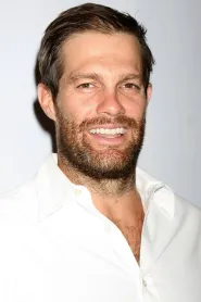 Geoff Stults as Sean Coffers in 12 Strong